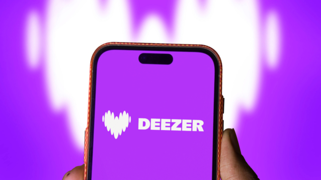 Deezer maže hudbu od AI